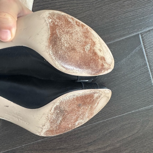 Salvatore Ferragamo black Napa leather heel- Very good condition with Size 7 - Picture 5 of 5